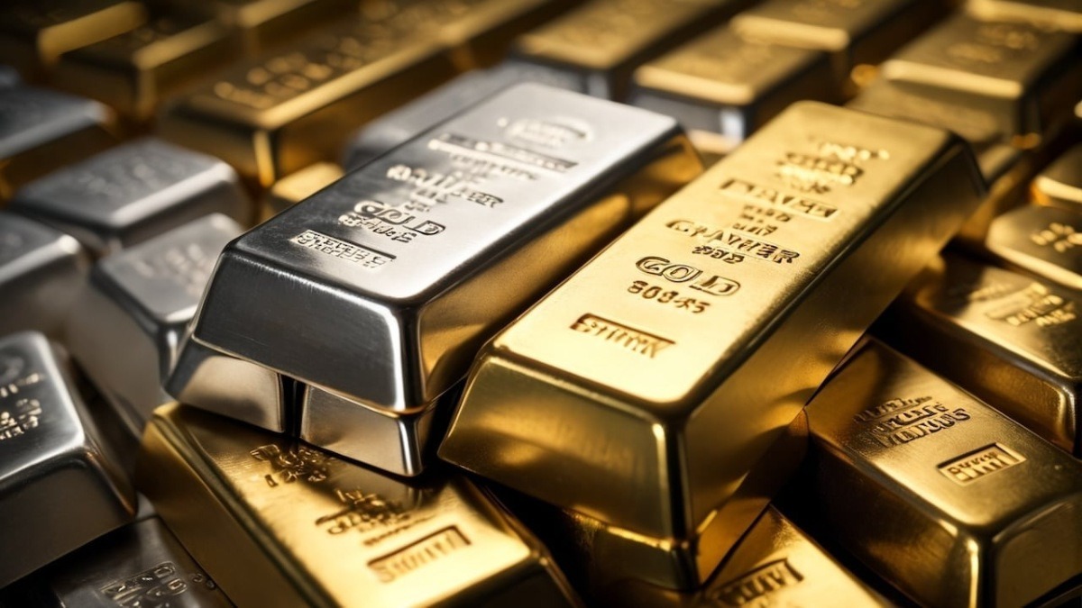 Gold Prices Rise Amidst Silver Decline in India: Market Trends and Insights