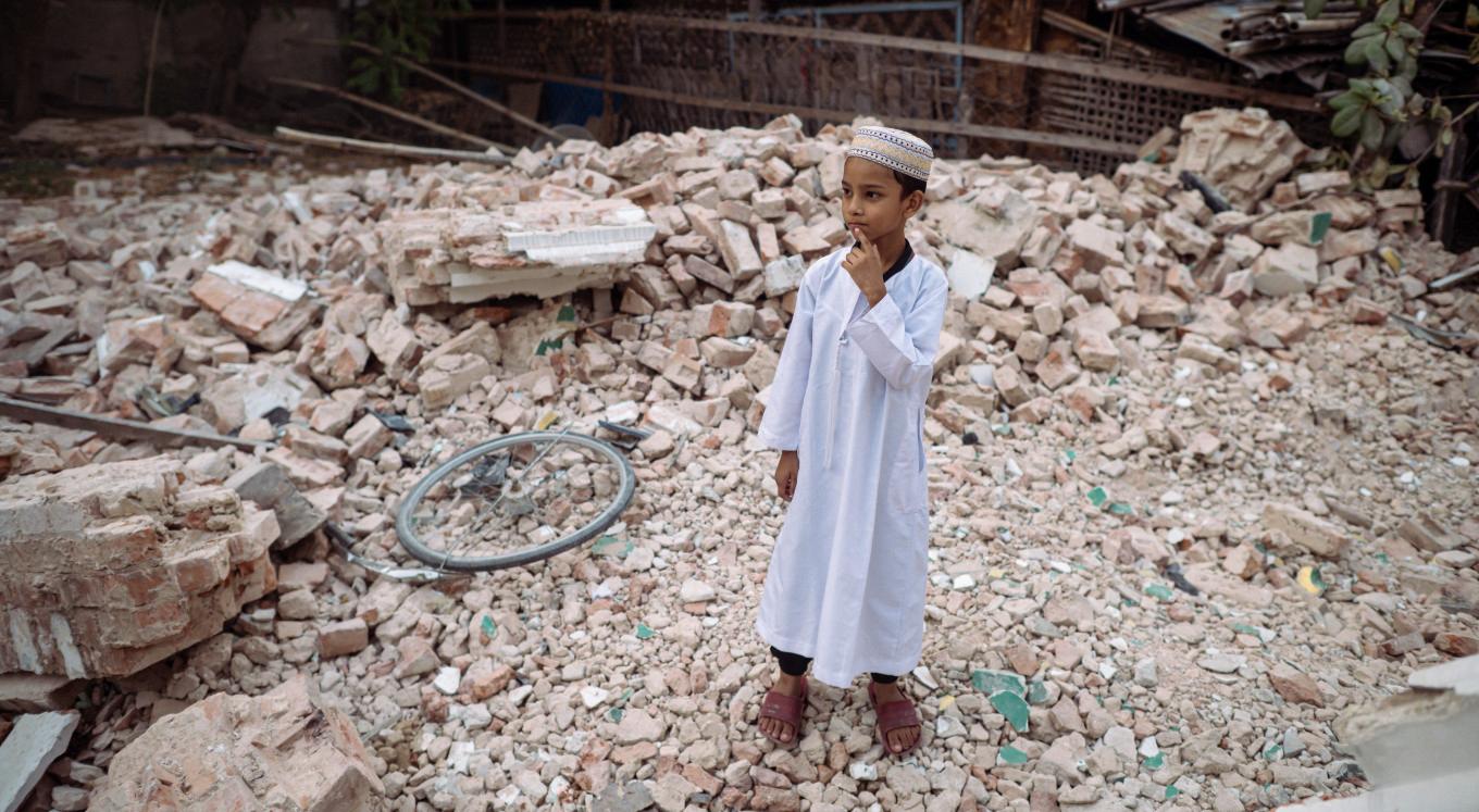 Honoring the Lost: Week-Long National Mourning Declared After Devastating 7.7 Quake