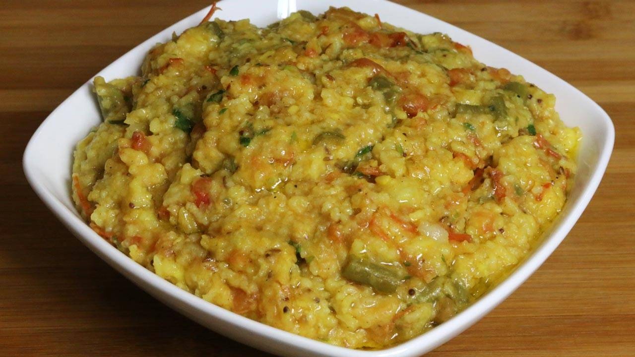 Aromatic Comfort in a Bowl: Home-Style Masala Khichdi Warms Up Indian Kitchens
