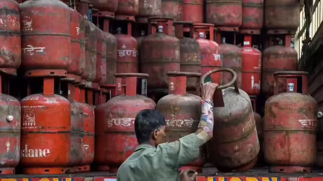 India Strengthens Energy Security With 800,000 Tons Of Diversified LPG Imports From Five Nations