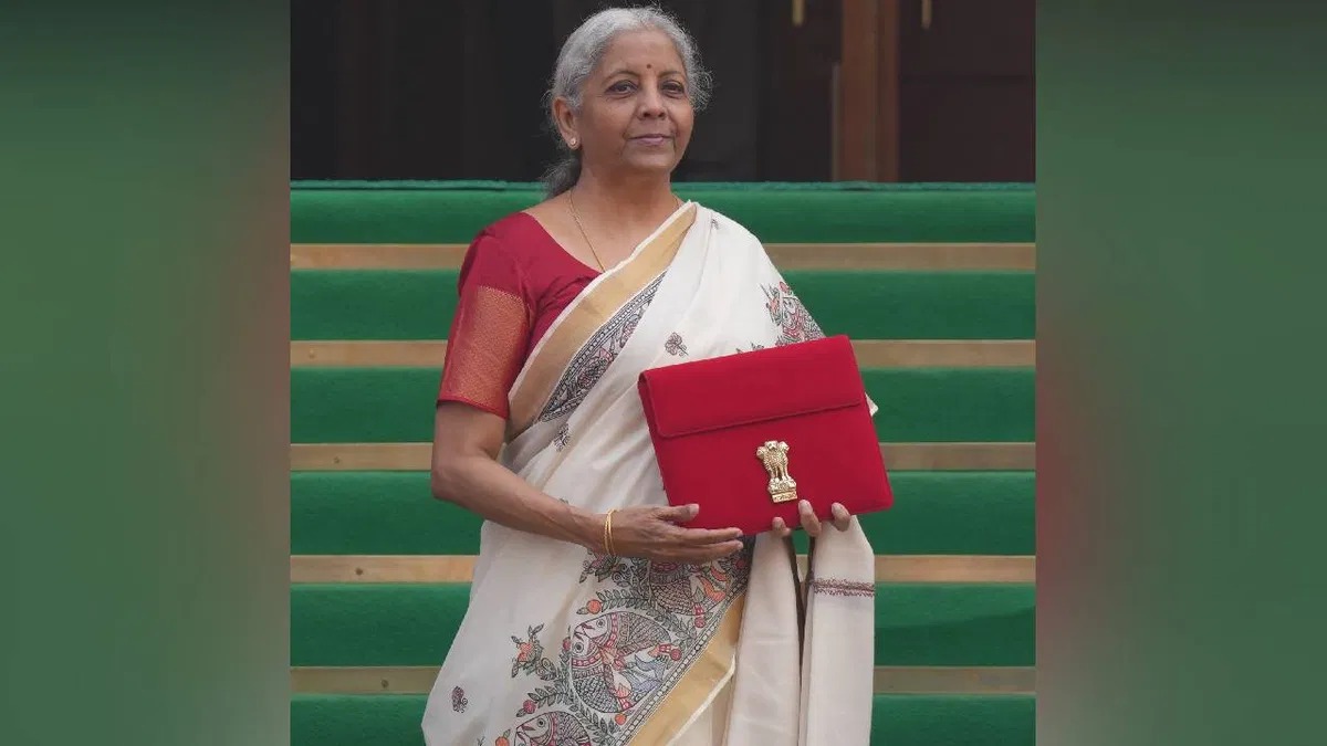 Celebrating Heritage: FM Nirmala Sitharaman Dons Exquisite Madhubani Saree for Historic Budget 2025 Presentation