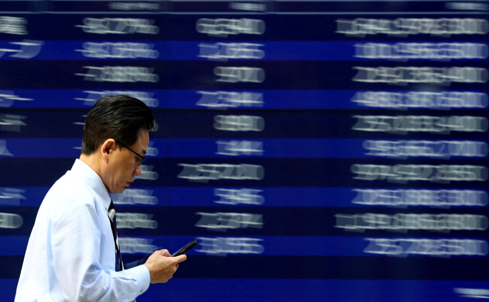 Foreign Inflows in Asian Bonds Surge to Three-Month High in May