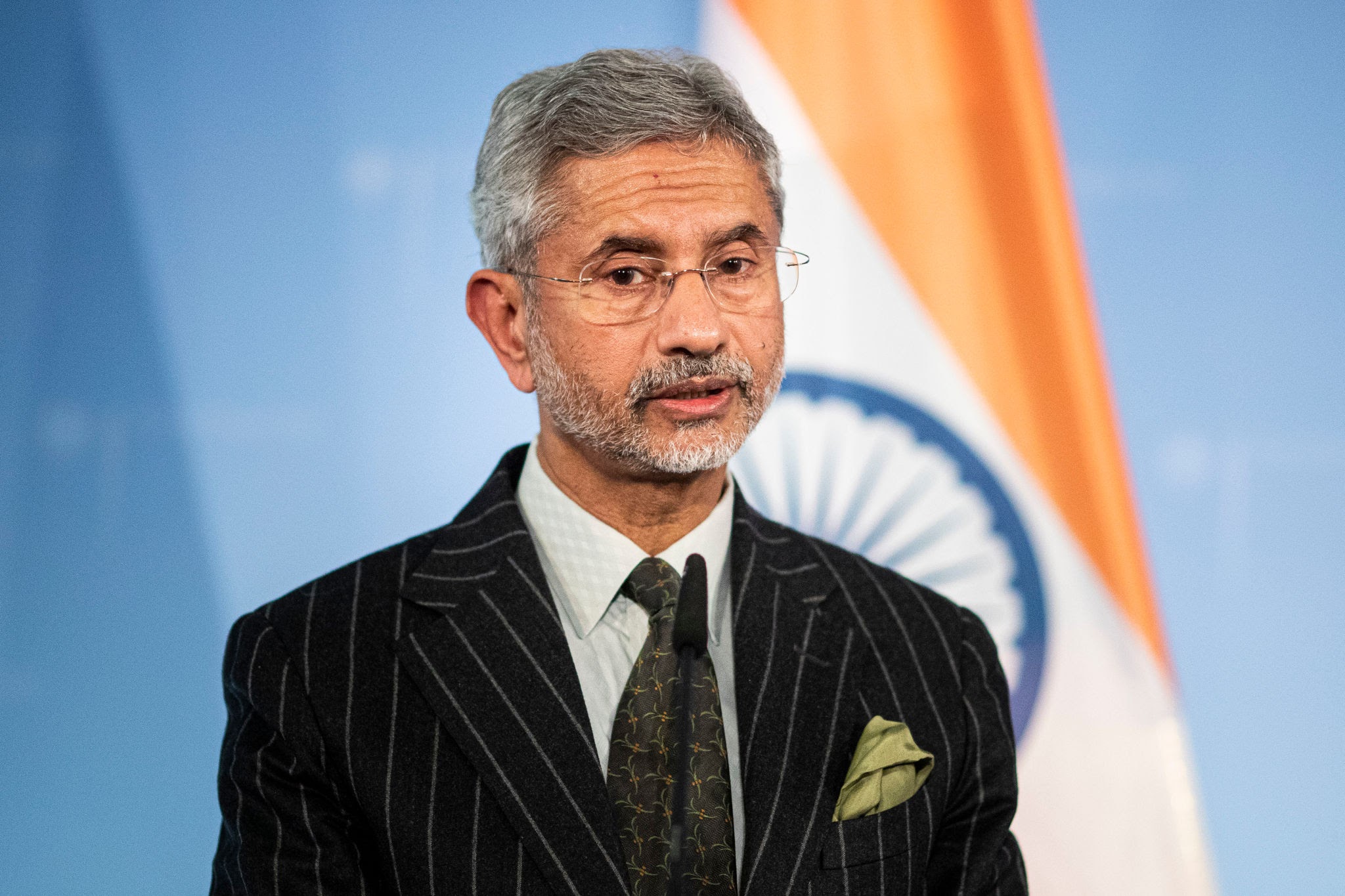EAM Jaishankar Arrives in Oman to Strengthen Bilateral Ties