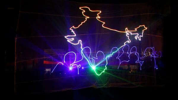 Mitti Mein Jaadu" to "Vibrant Democracy": Inspiring Republic Day Messages from Corporate India