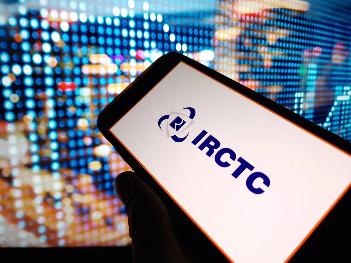 IRCTC website crashes again during Tatkal hours, leaving thousands stranded