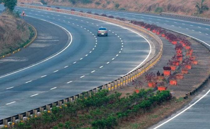 Mumbai-Pune Expressway: India's Most Lucrative Highway Rakes in ₹163 Crore Monthly
