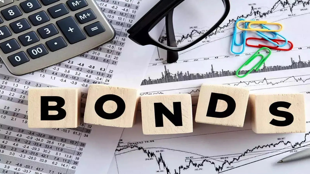 Bond Market Boom: Why Corporates Are Ditching Banks for Short-Term Debt