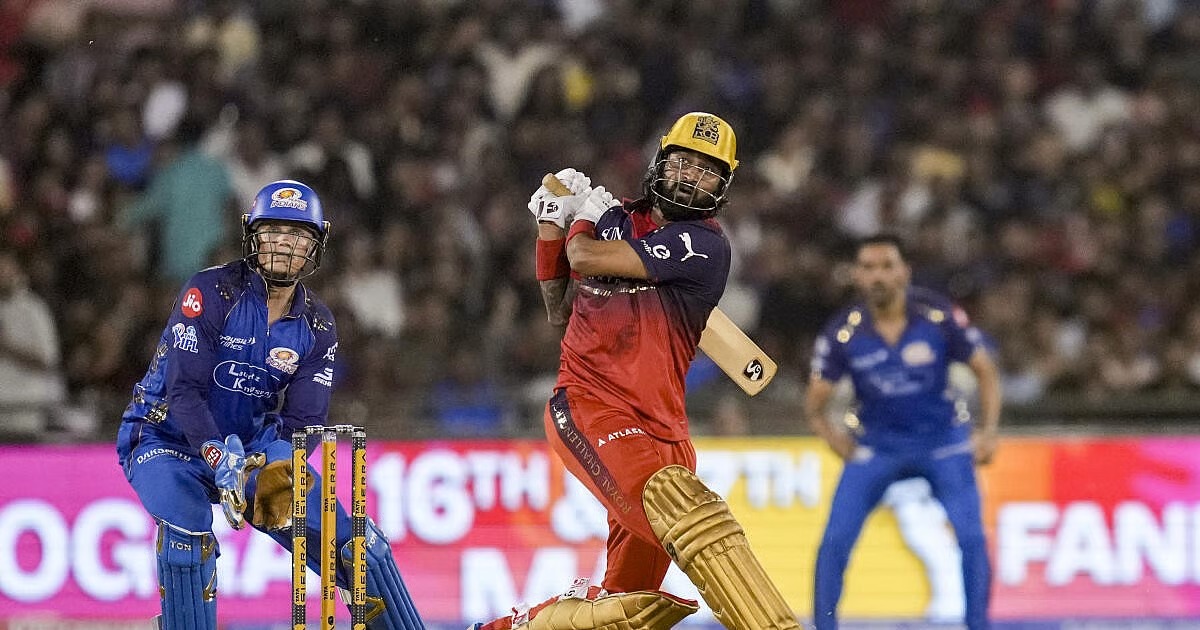 From Last Ball To Top Of The Table: RCB Pull Off A Thriller As Mumbai Indians Pack Their Bags