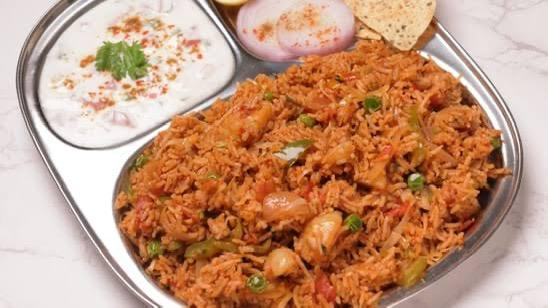 Pulao on the Pavement: Why Mumbai’s Tawa Twist is the Winter Comfort You Need