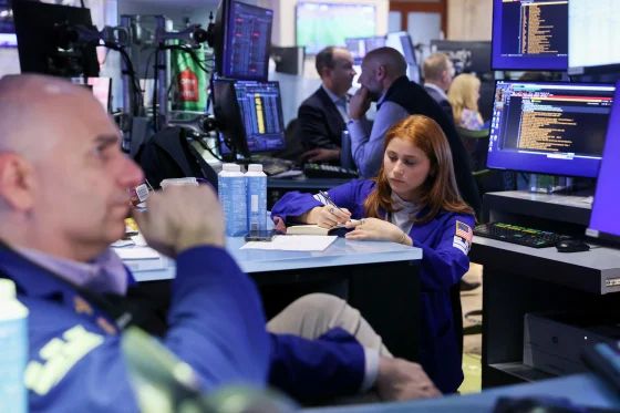 Chip Wreck: Global Tech Selloff Batters Asian and European Markets