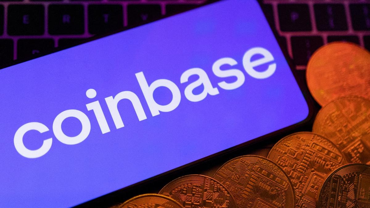 Regulatory Nod: CCI Clears Coinbase’s Minority Stake in DCX Global