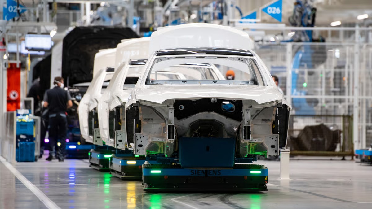 Cracking The Code: How Germany Registered 235,000+ New Cars in September