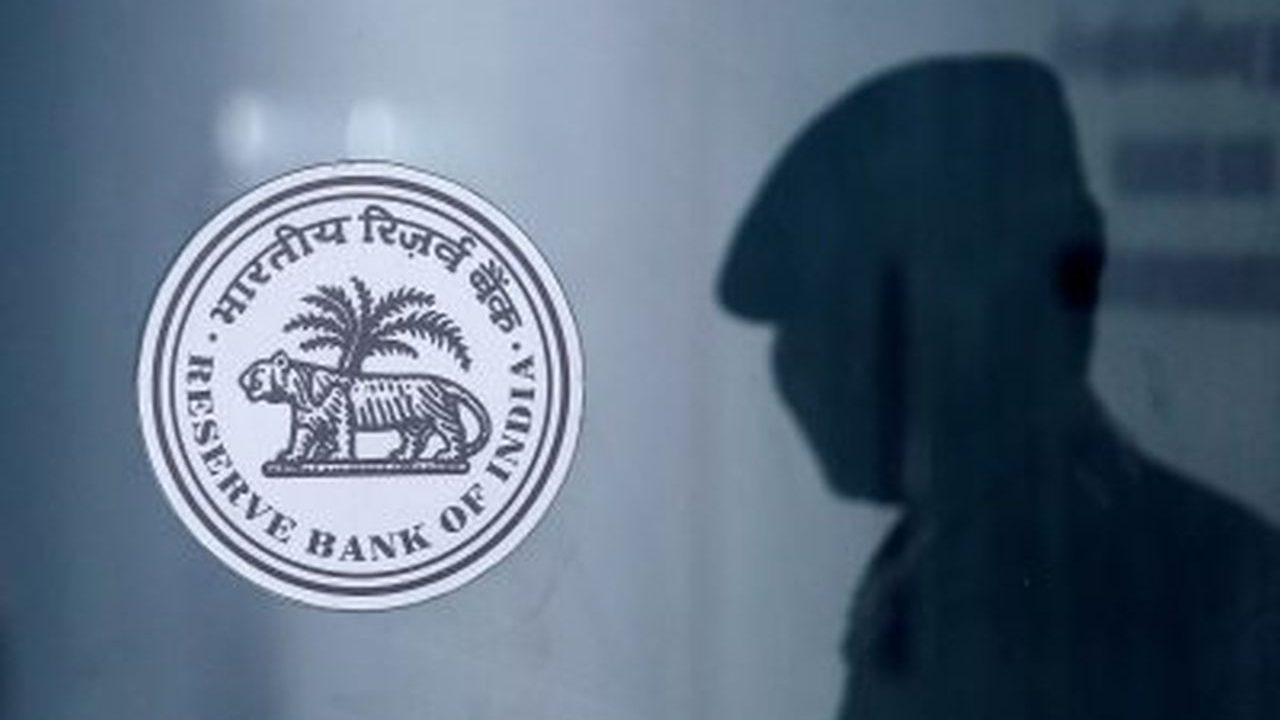Credit Growth Outpaces Deposits As RBI Data Signals Persistent Banking Liquidity Tightness
