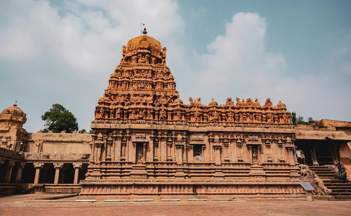 Stone Stories & Sacred Symmetry: 7 South Indian Architectural Marvels You Must See