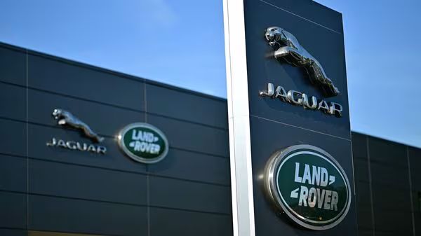 Jaguar Land Rover Shuts UK Plant For Two Weeks After Supplier Fire