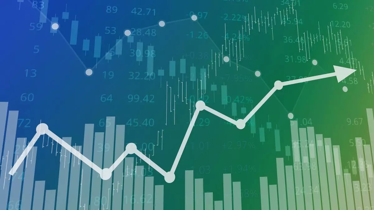 Auto Stocks Surge: CLSA Bullish on Tata Motors, Macquarie Backs TVS Motor