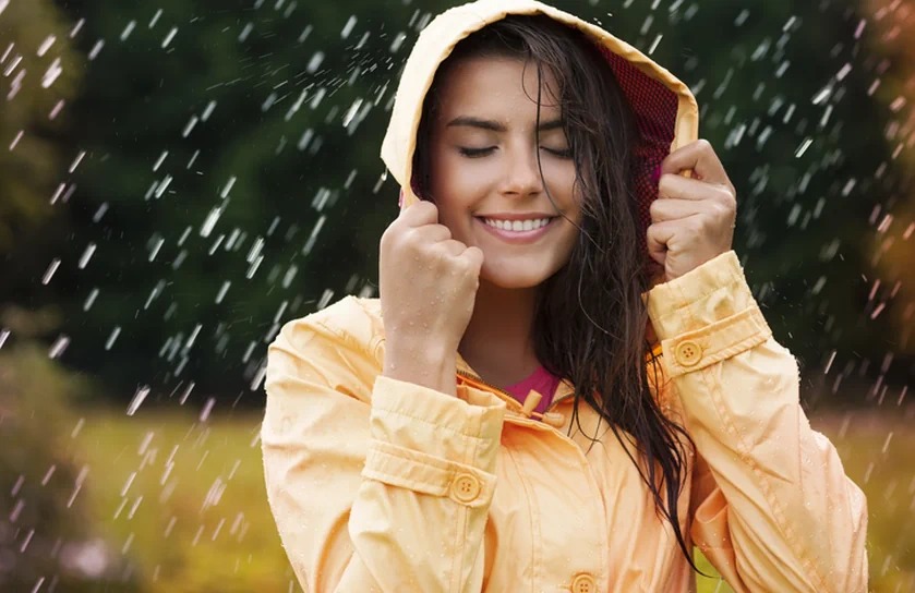 Locks Under the Clouds: The Rainy Season Ritual Your Hair Will Thank You For
