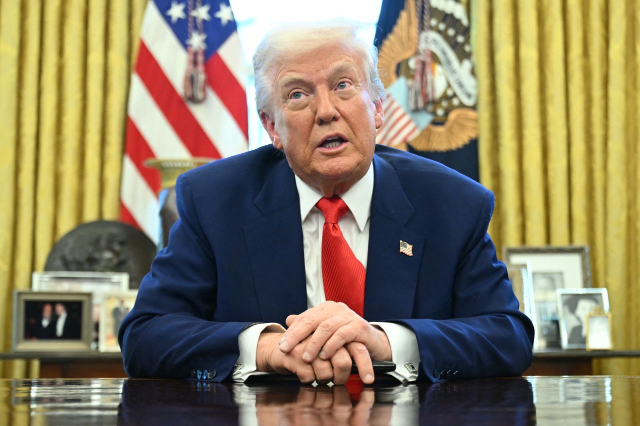 Trump Calls for Cabinet Meeting After 90-Day Tariff Suspension Announcement