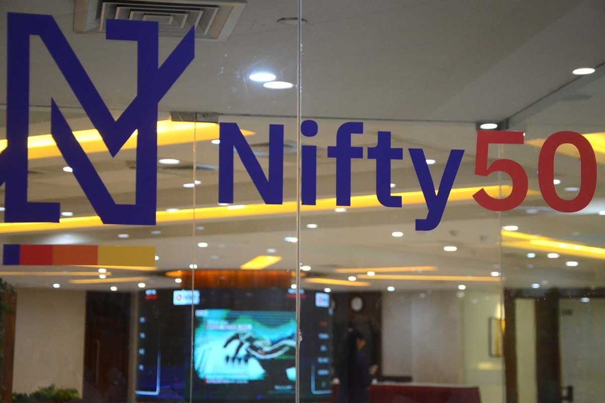 Nifty 50 Loses Its Grip—Markets Slide 0.62% as Global Winds Shift