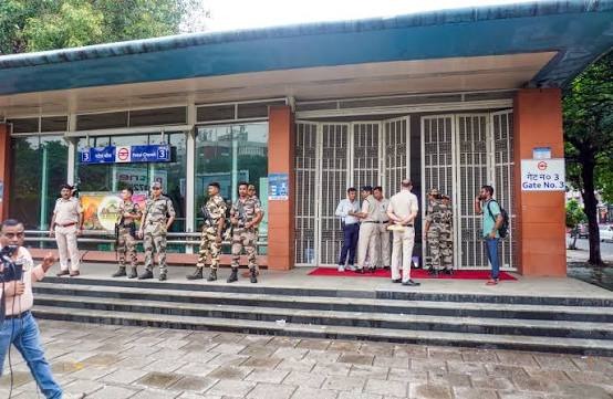 Delhi Metro Lockdown: 16 Stations Closed Amid Security Surge