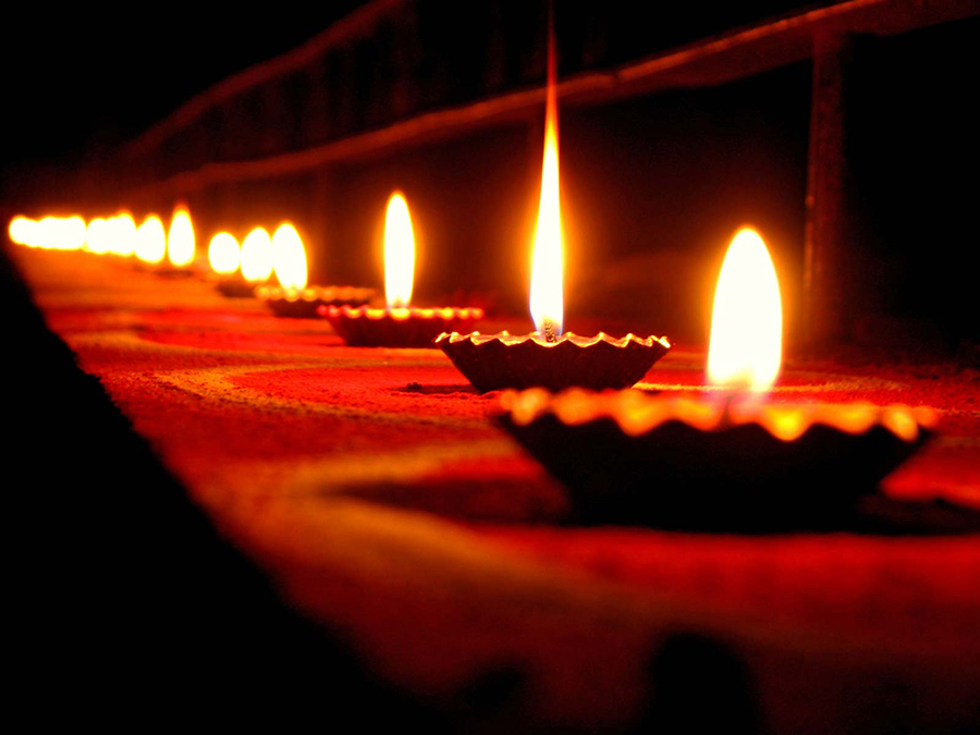 Diwali Tribute in Shimla: Pratibha Singh Urges Citizens to Light Lamps for Fallen Soldiers