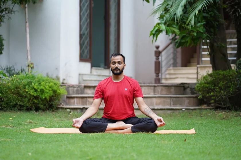 Siddhasana in Focus: How This Timeless Yoga Pose Harmonizes Body, Mind, and Spirit