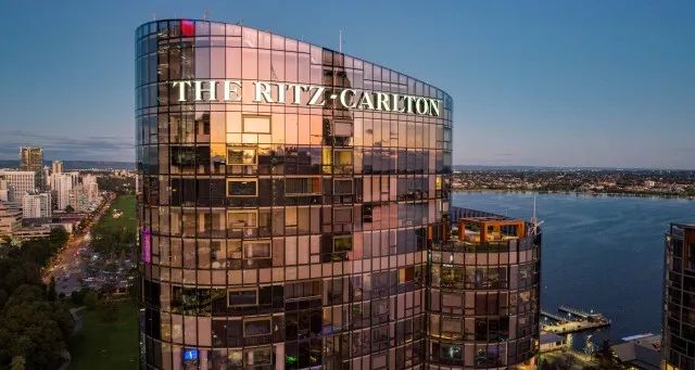 WOW STORY OF THE DAY Trust Over Control: How Ritz-Carlton’s $2,000 Rule Redefined Luxury Hospitality Worldwide