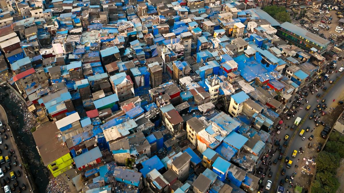 India’s Slum Clusters: Living on the Edge of Rising Waters