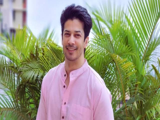 Meet Muzammil Ibrahim: From Flop Debut to Deepika Padukone’s Ex, Rakhi Sawant’s Co-Star, and Life Today