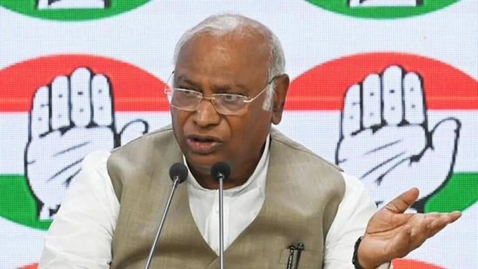 'All of You Accountable', 'Promote Those Who Stand With Us': Kharge to Congress Leaders