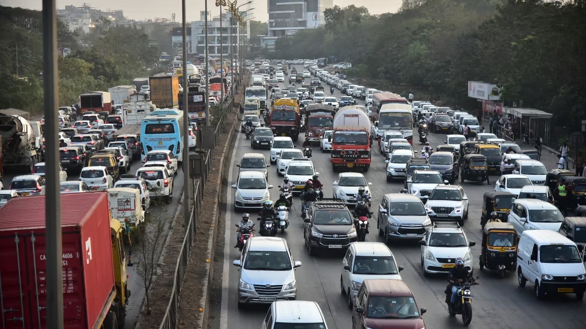 Mumbai Gears Up for Coldplay: Traffic Advisory Issued for Concert Days!
