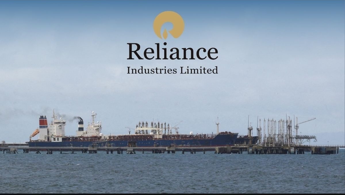 Reliance Industries Begins Loading Venezuelan Crude Cargo
