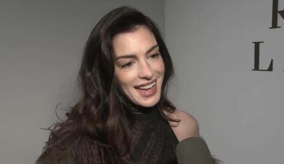 Anne Hathaway Revives Devil Wears Prada Energy at Ralph Lauren Show