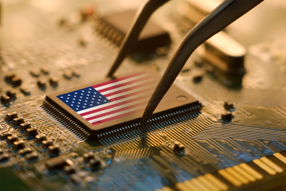 Nvidia and Micron Diverge on Paper as Wall Street Flags Valuation Trap