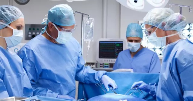 Delhi Doctors Use Heart Device to Fix Rare Intestinal-Womb Link in Medical First