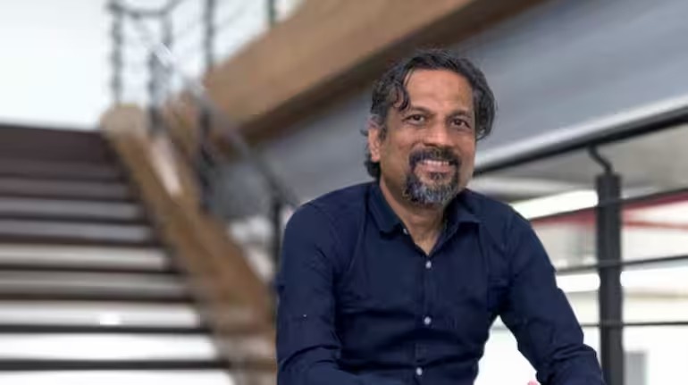 India Must Learn From China’s Industrial Playbook, Says Zoho’s Sridhar Vembu