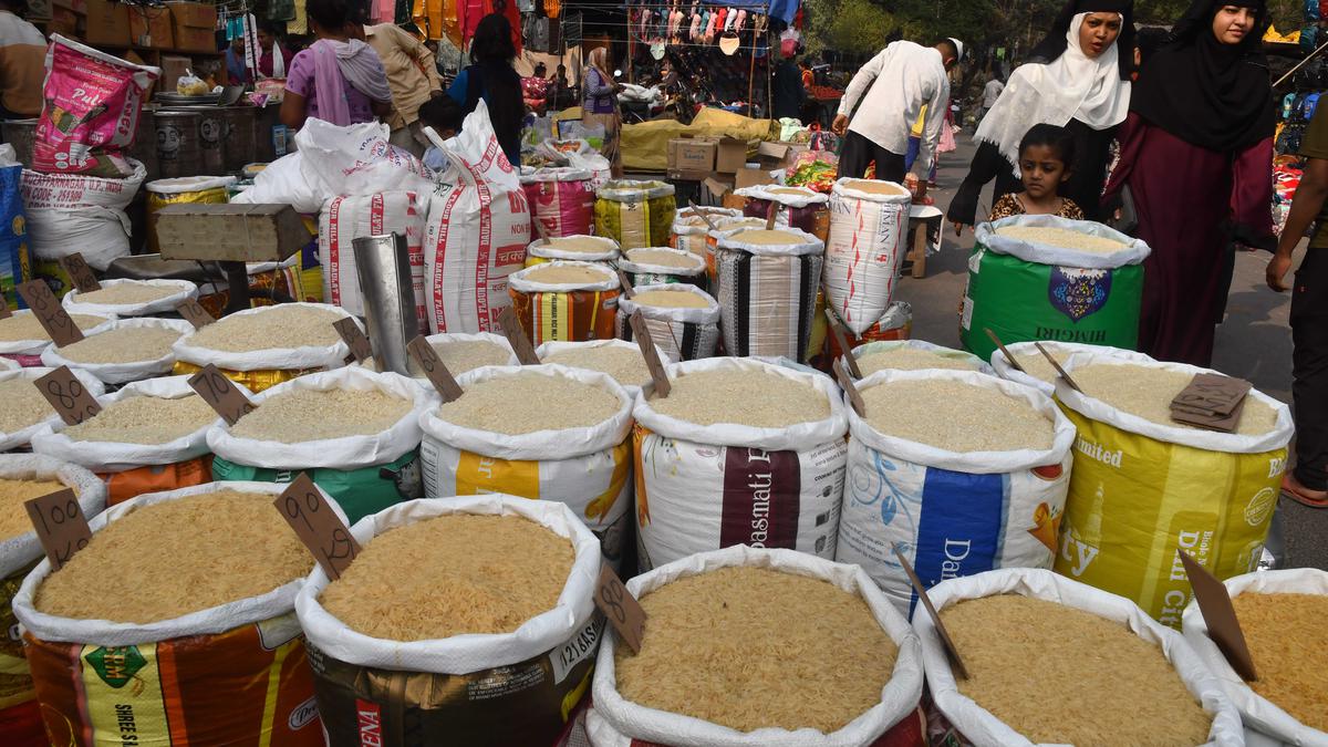 India’s Wholesale Inflation Eases to 2.05% in March; Food and Manufacturing Prices Remain in Focus
