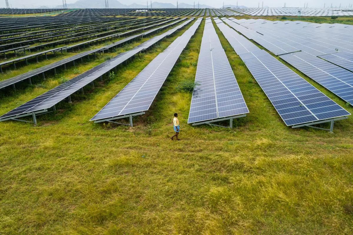 Breaking the Mold: India Moves to Manufacture Essential Solar Raw Materials Locally