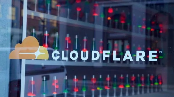 Cloudflare’s November 2025 Outage Sparks Global Internet Blackout; CTO Knecht Issues Sincere Apology