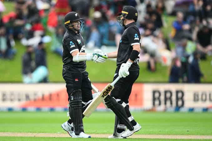 Will Young Anchors New Zealand to 100/3 Against Pakistan in 3rd ODI