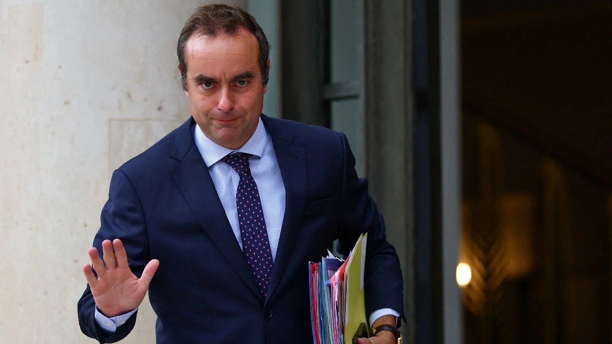 Power Vacuum In Paris: Lecornu’s Shock Exit Rocks Macron’s Government