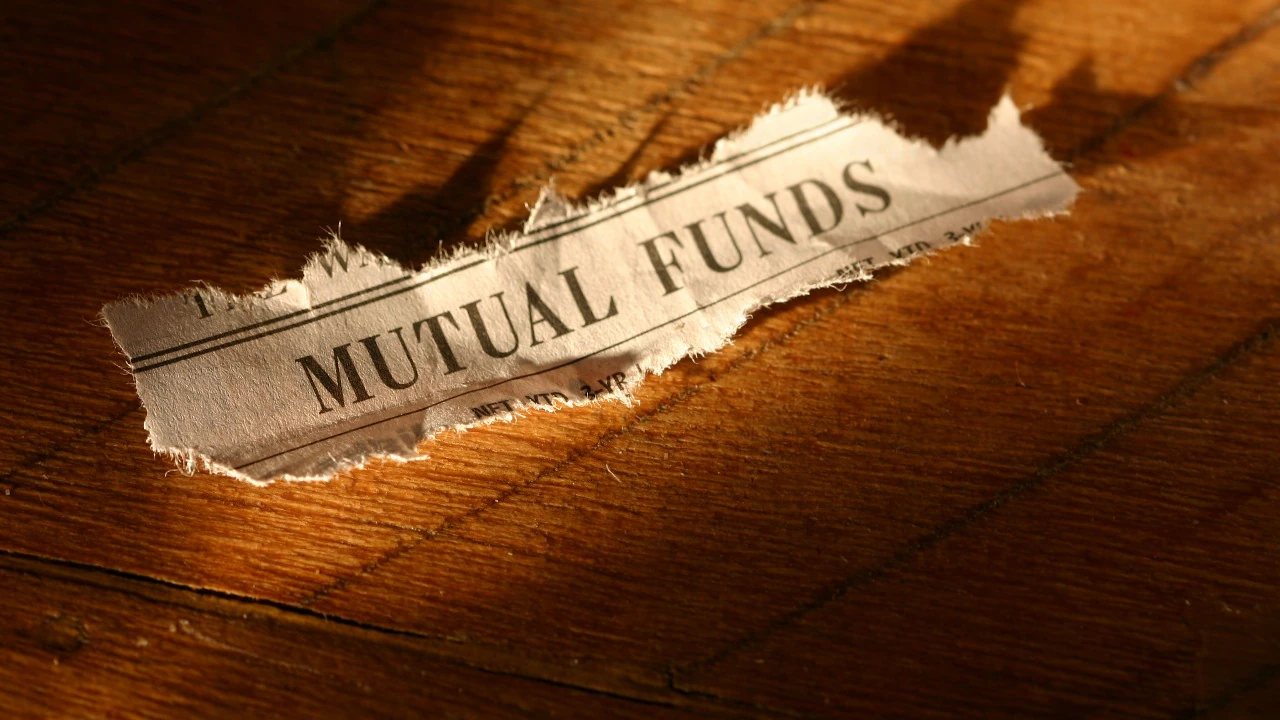 AMFI Launches Chhoti SIP and Tarun Yojana for Financial Education