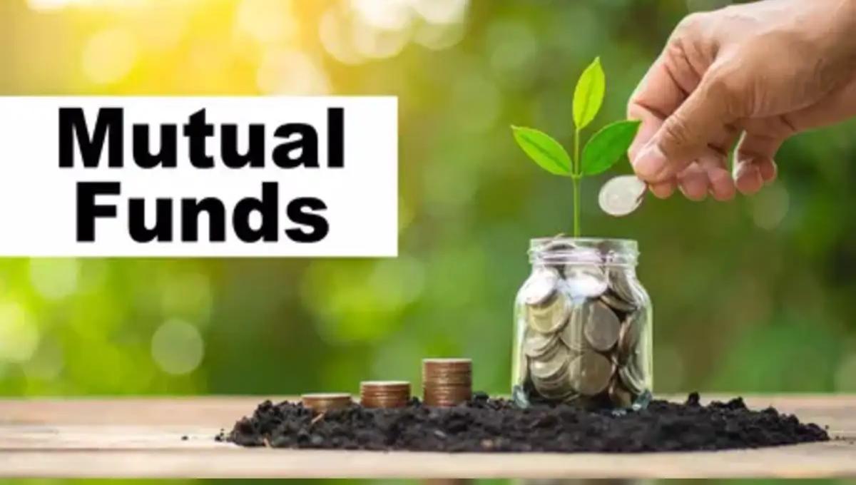 Cash Cushion Grows: Mutual Funds Park Nearly ₹2 Lakh Crore Amid Market Volatility