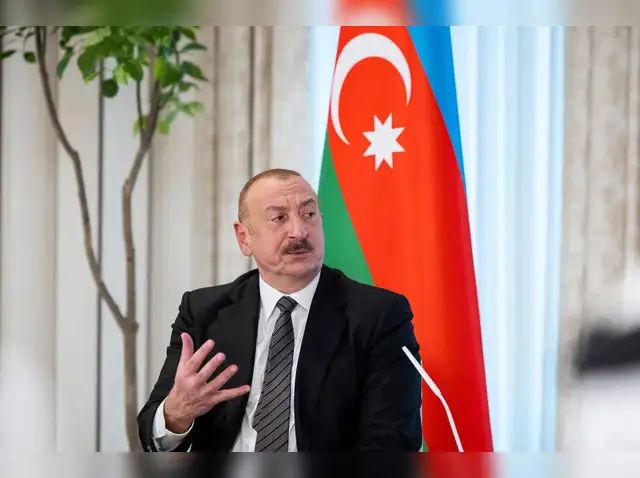 Trump Lifts Defense Restrictions on Azerbaijan Amid Historic Peace Summit