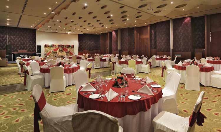 Dinner on You: The Wedding Bill That's Leaving Guests Billed and Blue