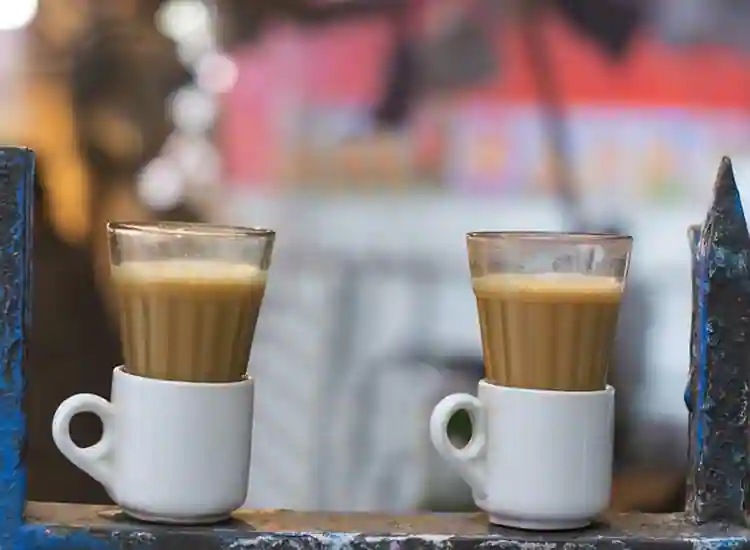 Journalists Honour 75-Year-Old Chaiwala Baban Kemkar For Four Decades Of Service