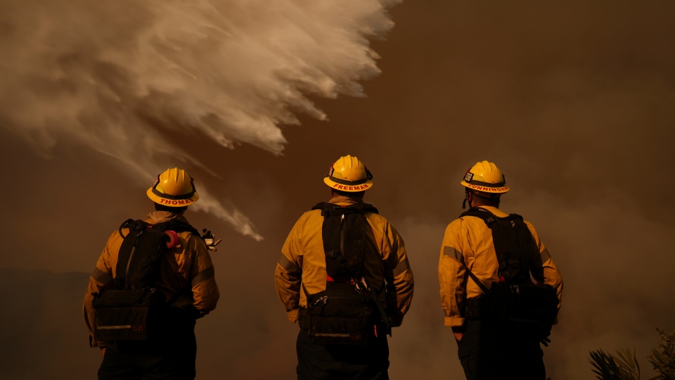 Canada Deploys 60 Firefighters to Battle California Wildfires at US Request