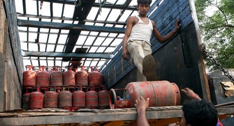 Indian State-Owned Companies Secure First Structured US LPG Contract, Bolstering Energy Diversification