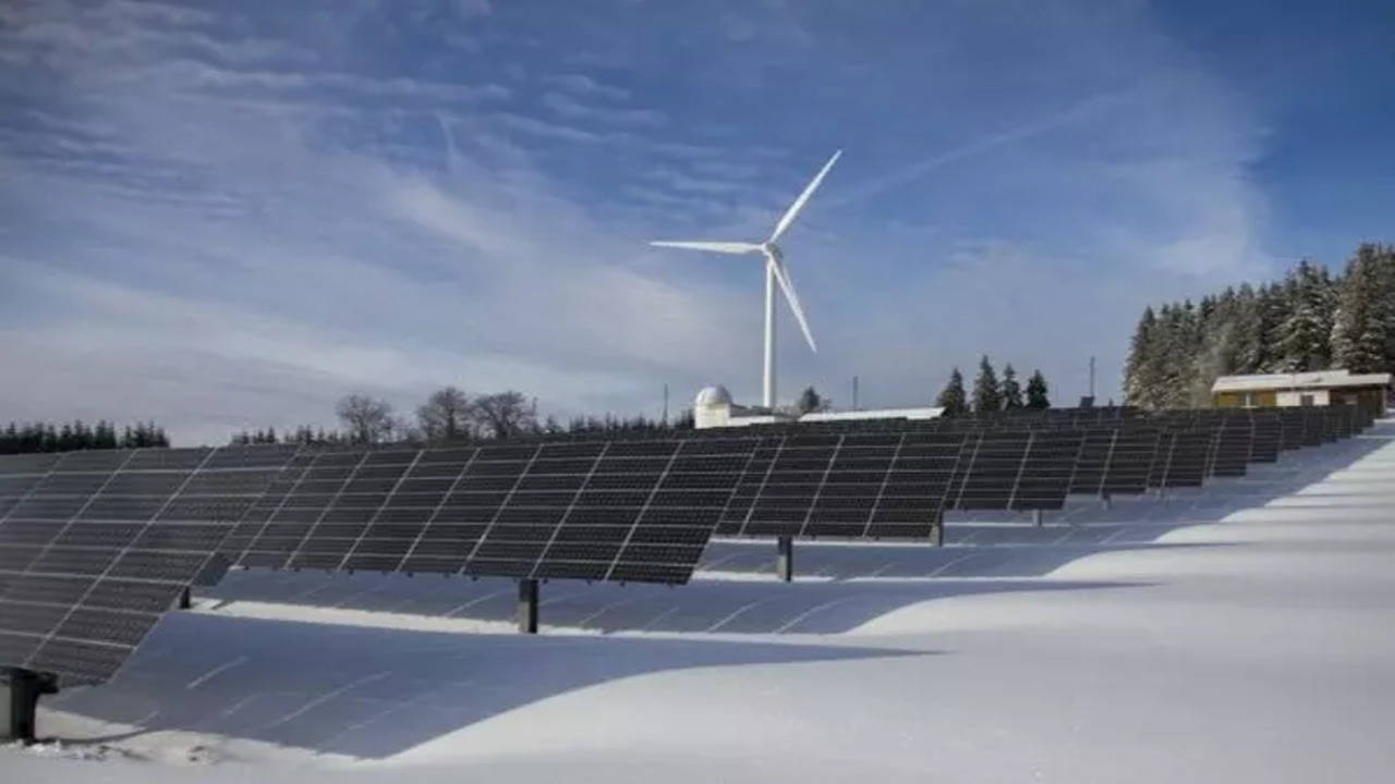 Epic Energy Bags ₹85 Million Solar Facility Project and 2.4 MWp Power Supply Contract