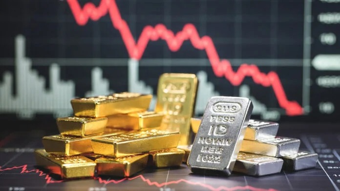 Gold Falls 16%, Silver 22%: Experts Advise Staggered Buying Over Lump-Sum Investment